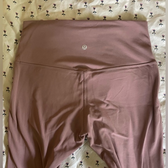 Lululemon Align Leggings in Twilight Rose - Picture 4 of 4